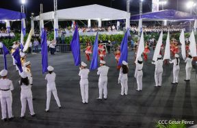 Desfile Escolar 2023 desde la Avenida de Bolívar a Chávez