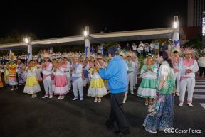Desfile Escolar 2023 desde la Avenida de Bolívar a Chávez