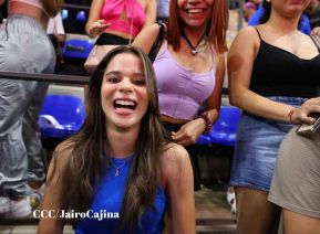 Concierto de Mora en el Polideportivo Alexis Argüello de Managua, Nicaragua