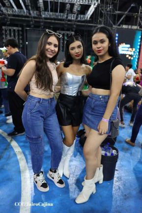 Concierto de Mora en el Polideportivo Alexis Argüello de Managua, Nicaragua