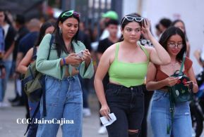 Concierto de Mora en el Polideportivo Alexis Argüello de Managua, Nicaragua