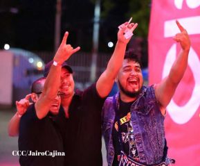 Concierto de Rata Blanca en Managua