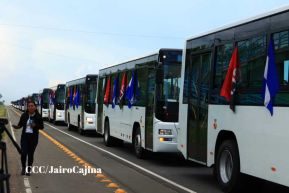 Nicaragua recibe buses procedentes de la República Popular China
