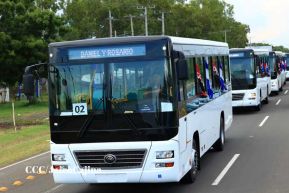 Nicaragua recibe buses procedentes de la República Popular China