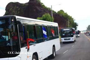 Nicaragua recibe buses procedentes de la República Popular China
