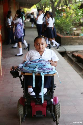 Reinician clases y realizan simulacros en colegios