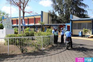 Reinician clases y realizan simulacros en colegios