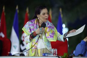 Entrega de 250 buses provenientes de China a transportistas de Managua y Ciudad Sandino