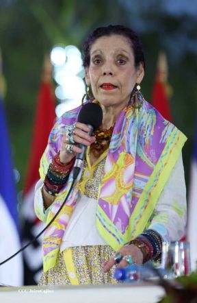 Entrega de 250 buses provenientes de China a transportistas de Managua y Ciudad Sandino