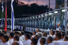 Entrega de 250 buses provenientes de China a transportistas de Managua y Ciudad Sandino
