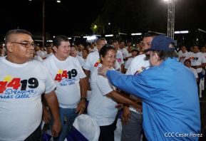 Entrega de 250 buses provenientes de China a transportistas de Managua y Ciudad Sandino