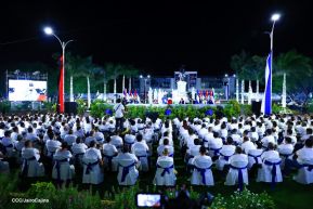 Entrega de 250 buses provenientes de China a transportistas de Managua y Ciudad Sandino