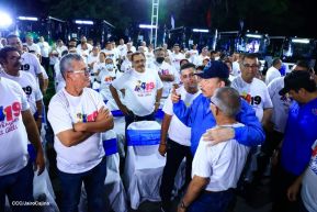 Entrega de 250 buses provenientes de China a transportistas de Managua y Ciudad Sandino