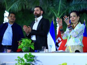 Entrega de 250 buses provenientes de China a transportistas de Managua y Ciudad Sandino