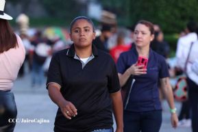 Carín León en concierto en el Estadio Soberanía