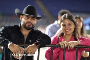 Carín León en concierto en el Estadio Soberanía