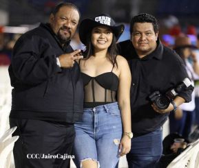 Carín León en concierto en el Estadio Soberanía