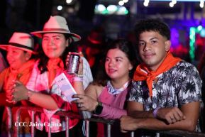 Carín León en concierto en el Estadio Soberanía