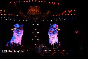 Carín León en concierto en el Estadio Soberanía