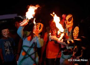 Así fueron recorridas las calles de Masaya por el tradicional desfile de los Agüizotes