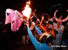 Así fueron recorridas las calles de Masaya por el tradicional desfile de los Agüizotes