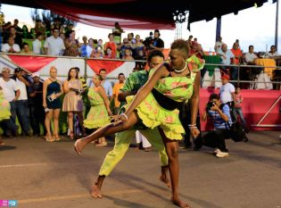 Alcaldía de Managua premia a mejores comparsas del carnaval