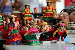 León exhibe su cultura, gastronomía y artesanía en Avenida de Bolívar a Chávez