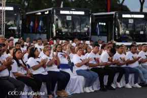 Entrega de 250 autobuses de China a cooperativas de transporte de Managua