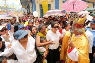 Miles de boaqueños recibieron al cardenal Leopoldo José Brenes