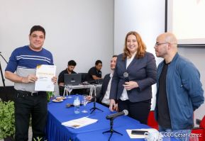 Comunicadores de la Agencia Sputnik con  Medios del Poder Ciudadano