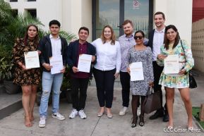 Comunicadores de la Agencia Sputnik con  Medios del Poder Ciudadano