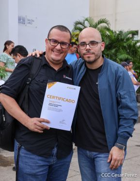 Comunicadores de la Agencia Sputnik con  Medios del Poder Ciudadano