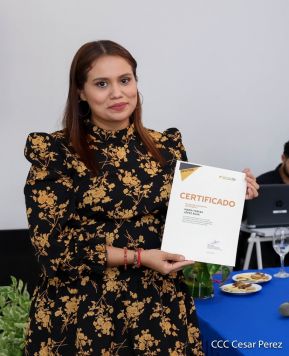 Comunicadores de la Agencia Sputnik con  Medios del Poder Ciudadano