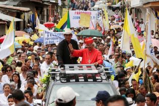Miles de boaqueños recibieron al cardenal Leopoldo José Brenes
