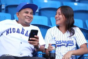 Familias disfrutan de inauguración del Estadio Roberto Clemente de Masaya