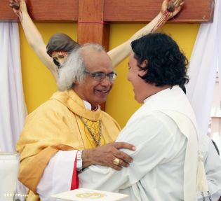 Miles de boaqueños recibieron al cardenal Leopoldo José Brenes