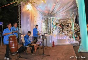 Conozca los altares en honor a la Purísima en la Avenida de Bolívar a Chávez