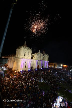 ¿Quién causa tanta alegría? ¡La Concepción de María!