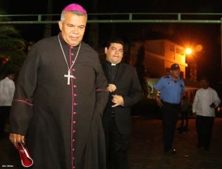 Daniel y Rosario sostienen nuevo encuentro con Conferencia Episcopal