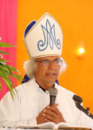 Cardenal Brenes oficia misa en honor a María Auxiliadora