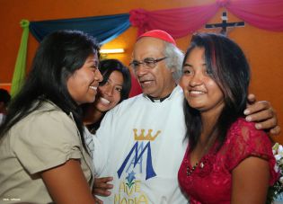 Cardenal Brenes oficia misa en honor a María Auxiliadora