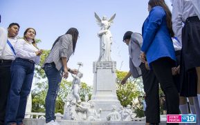 Rubén Darío:  157 Años de Gloria, de Victorias...!