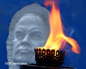 Rubén Darío:  157 Años de Gloria, de Victorias...!