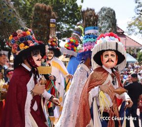 Tope de Santos en Diriamba: Cultura, Historia y Fe