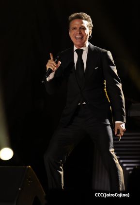 Concierto de Luis Miguel en el Estadio Nacional Soberanía de Managua