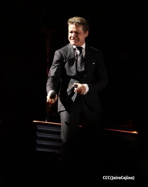 Concierto de Luis Miguel en el Estadio Nacional Soberanía de Managua