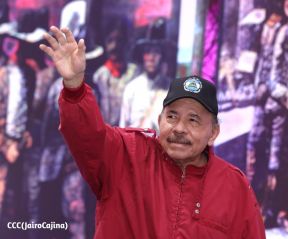 Acto en conmemoración al Tránsito a la Inmortalidad de Augusto C. Sandino