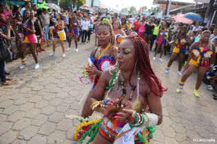 Bluefields vibra al ritmo del Palo de Mayo