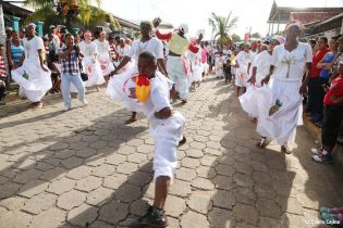 Bluefields vibra al ritmo del Palo de Mayo