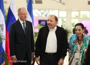 Comandante Daniel y Compañera Rosario en encuentro con el  General Nikolai Patrushev